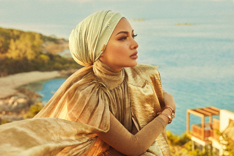 Pilihan berani pagi raya.