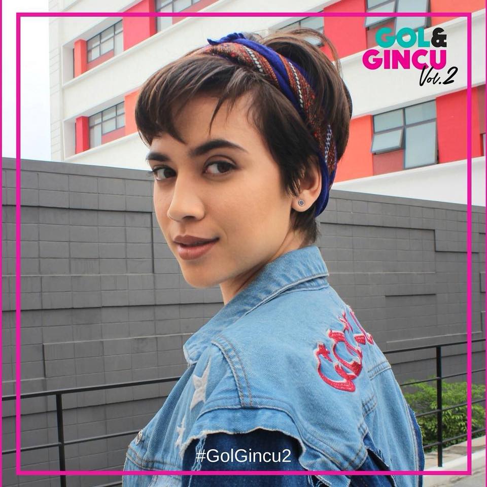 Facebook Gol & Gincu 2 Diana Danielle sebabagi Zack.