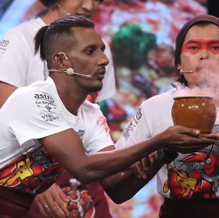 Gelagat Mamak bersama Lobster Leleh
