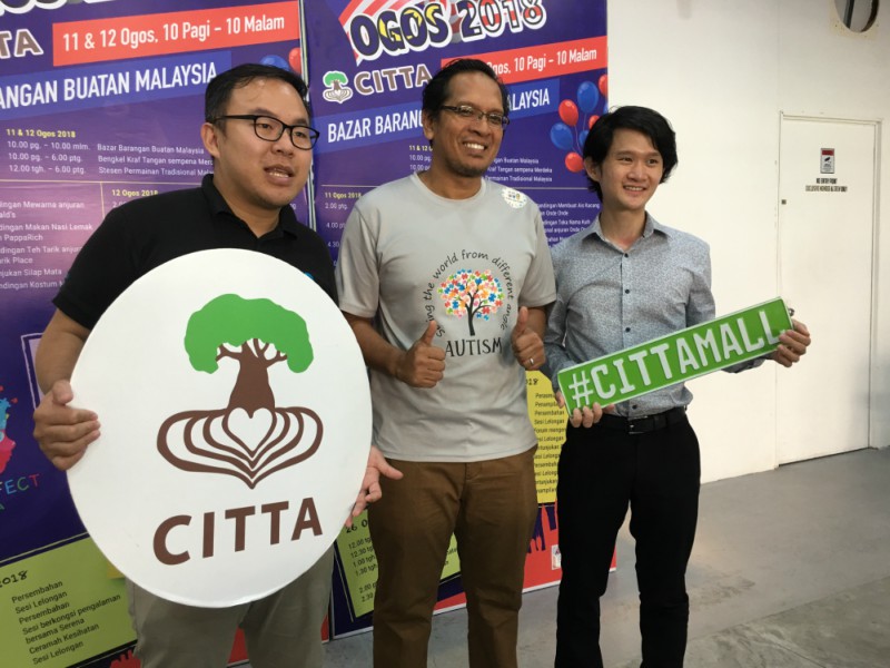 Rojak Daily Kaw! Adli bersama June Lim (kanan), ARA Asset Management Limited, Coutry Head for Malaysia