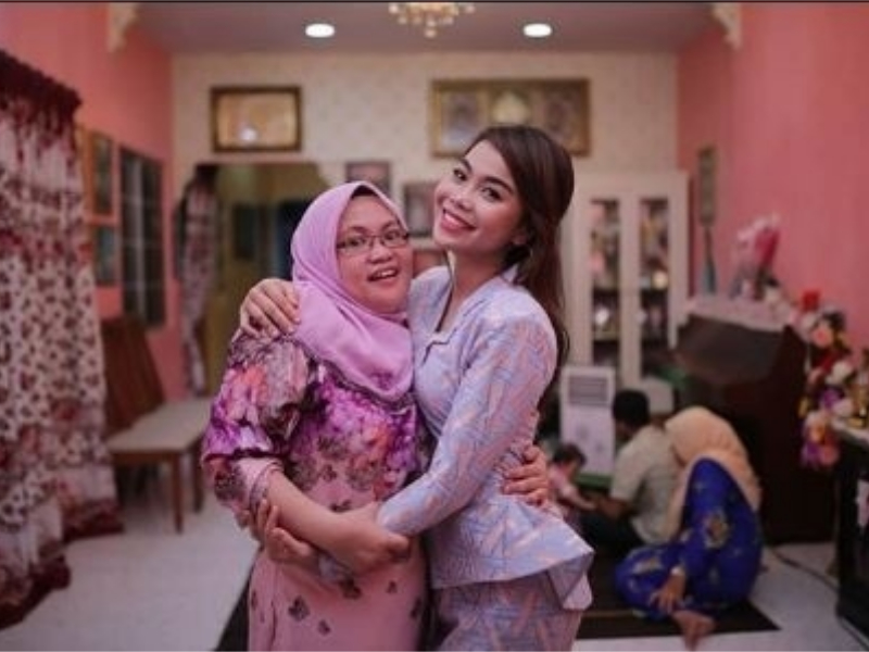 Permata hati Wani...Ibu yang juga bapa kepada Wani