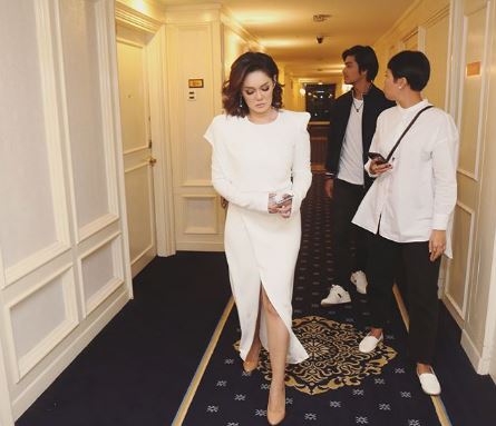 Ben Amir (tengah) hadir memberi sokongan kepada Uqasha pada majlis pratonton Hantu Kak Limah