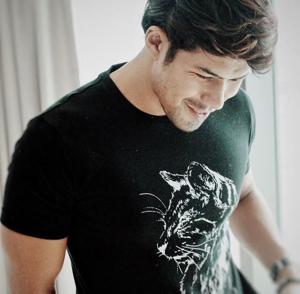 Hafreez mendedahkan hubungan cinta dengan Zara Zya awal April lalu